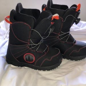Youth Burton snowboard boots
